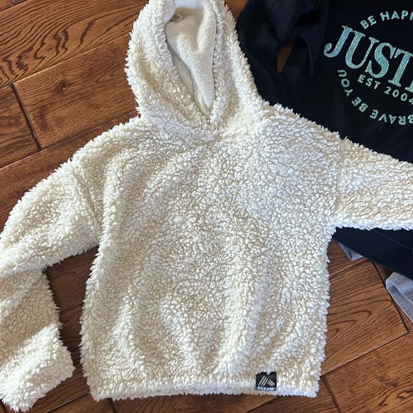 Bundle of 4 sweatshirts/hoodies size large 10/12 - Picture 3 of 4